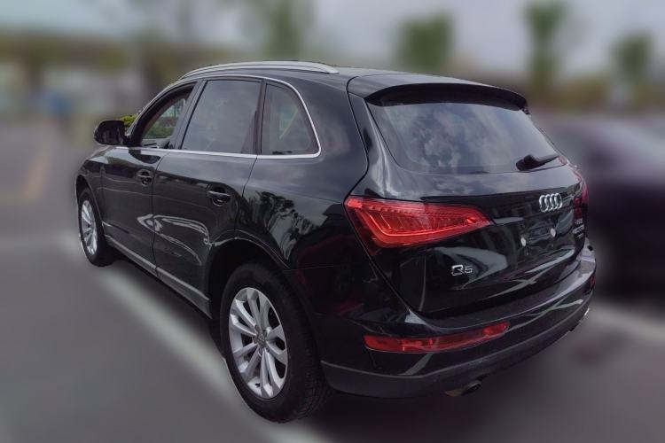 Used Audi Q5 2015 40 TFSI Technology Edition Rear Left 45 Deg