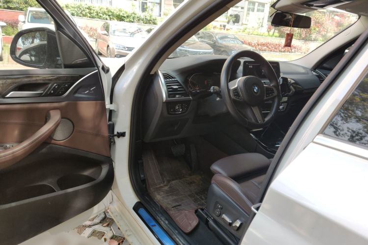 Used BMW X3 2020 xDrive30i Luxury Model with M Sport Package
