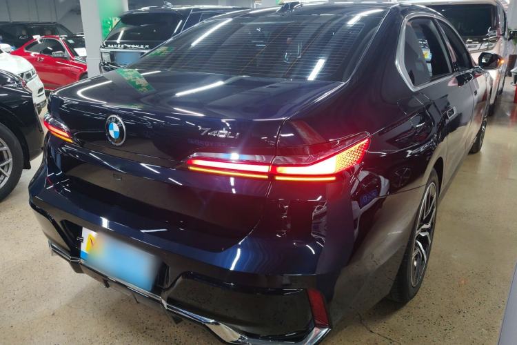 Used BMW 7 Series 2023 735Li M Sport Package