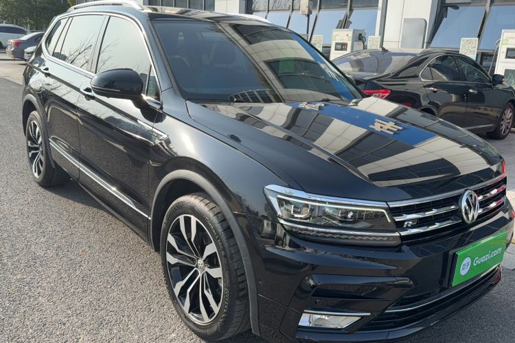 Used Volkswagen Tiguan L 2020 330TSI Automatic Two-Wheel Drive R-Line Flagship Version China VI Standard
