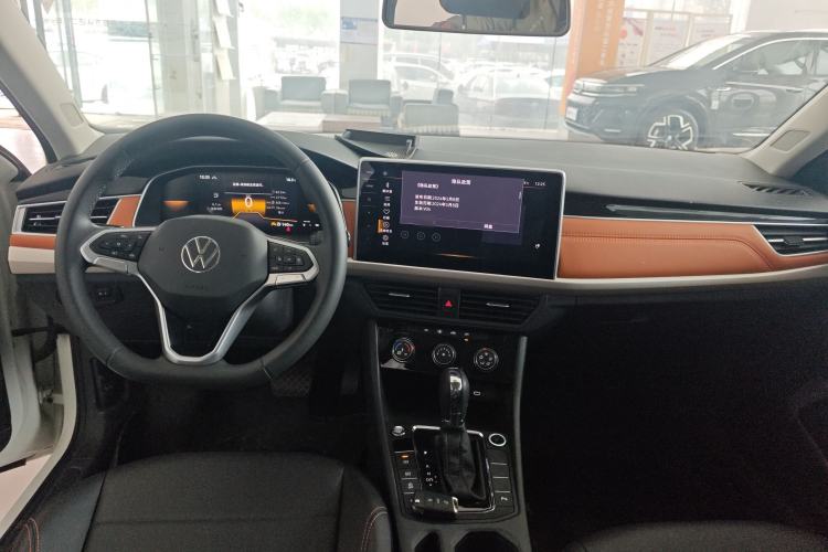 Used Volkswagen Bora 2024 280TSI DSG Comfort Edition Center Console