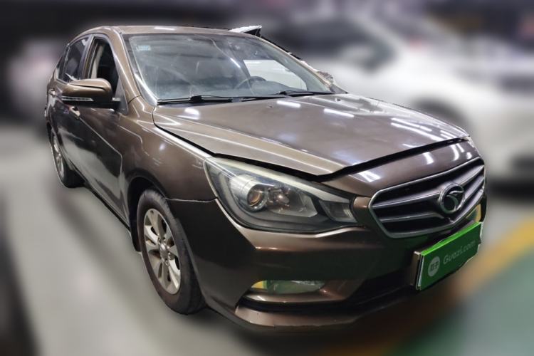 Used Soueast V5 Lingzhi 2015 Plus 1.5L Manual Smart Edition Front Right 45 Deg