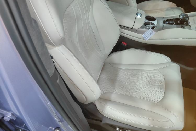 Used Denza N7 2025 702 Intelligent Driving Dual-Laser Luxury Edition Right Front Seat