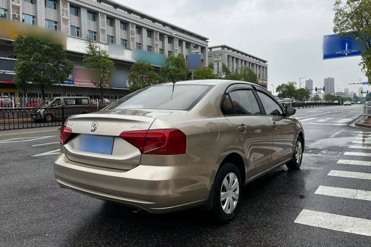 Used Volkswagen Jetta 2017 1.5L Manual Fashion Edition
