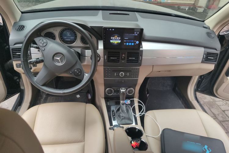 Used Mercedes-Benz GLK-Class 2011 GLK 300 4MATIC Luxury Model
