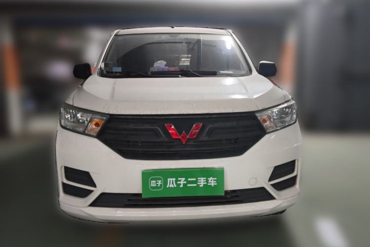 Used Wuling Hongguang 2019 1.5L S Basic Version China VI Standard LAR