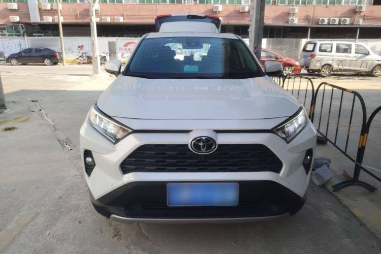 Used Toyota RAV4 2021 2.0L CVT Two-Wheel Drive Fashion PLUS Edition