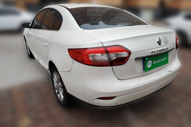 Used Renault Fluence 2015 2.0L Standard Edition
