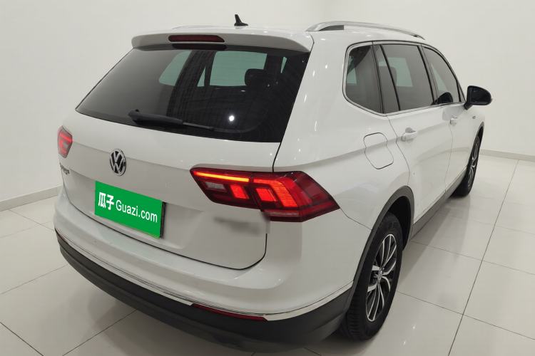 Used Volkswagen Tiguan L 2018 Facelift 330TSI Automatic Two-Wheel Drive Luxury Edition Rear Right 45 Deg