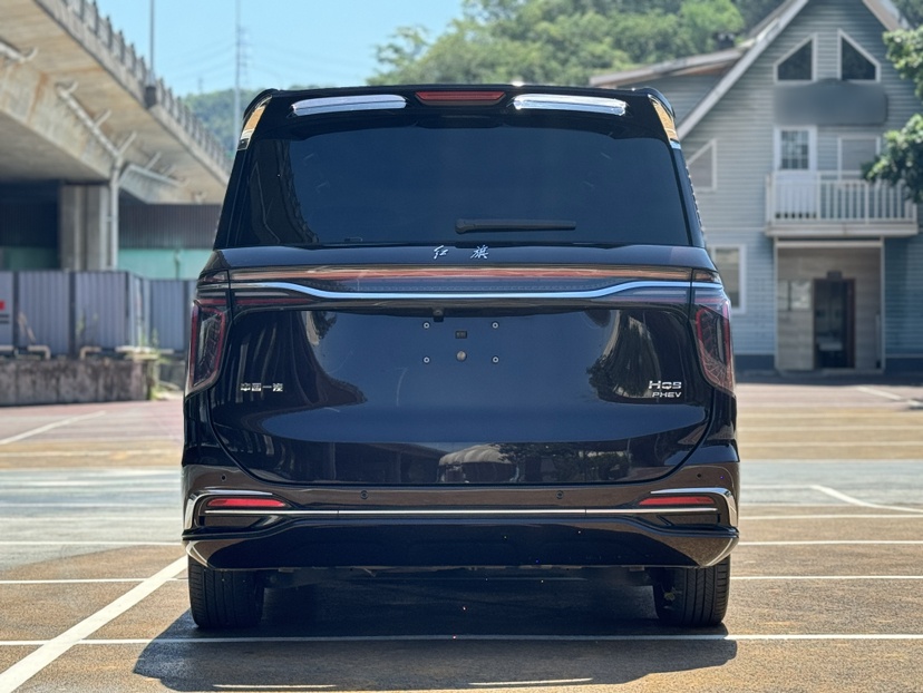 Hongqi HQ9 PHEV 2024 2.0T Four-Wheel Drive Business Edition — снимка 12