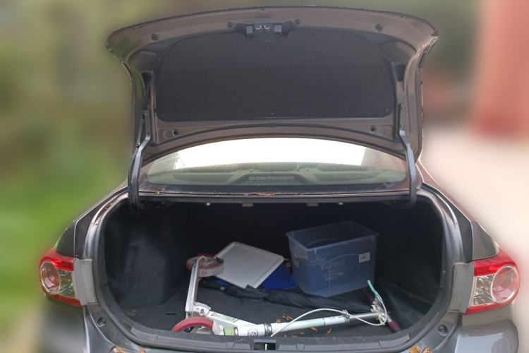 Used Toyota Corolla 2011 1.8L CVT GL-i Trunk