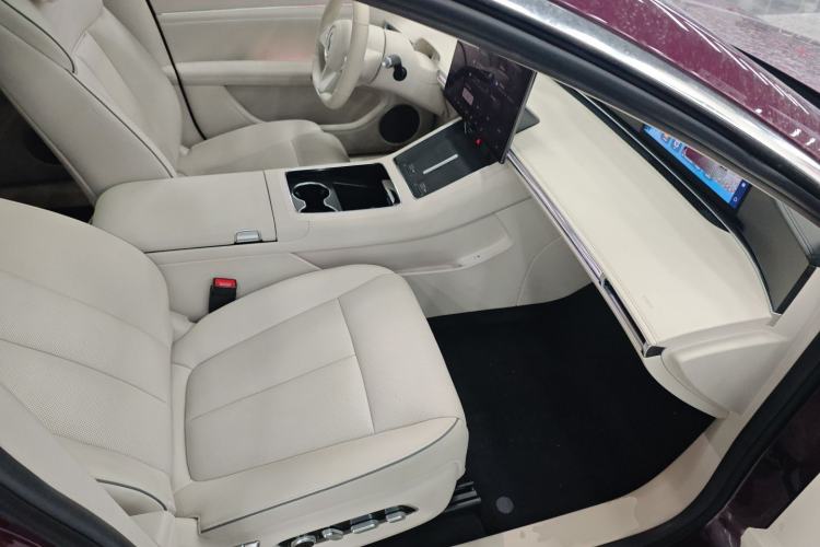 Used Hima S9T 2025 Model Pure Electric Four-Wheel-Drive Ultra Right Front Seat