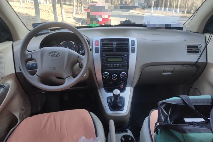 Used Hyundai Tucson 2013 2.0L Manual Two-Wheel Drive Comfort Version