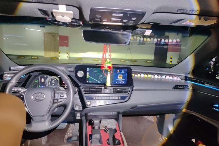 Used Lexus ES 2022 300h Excellence Edition
