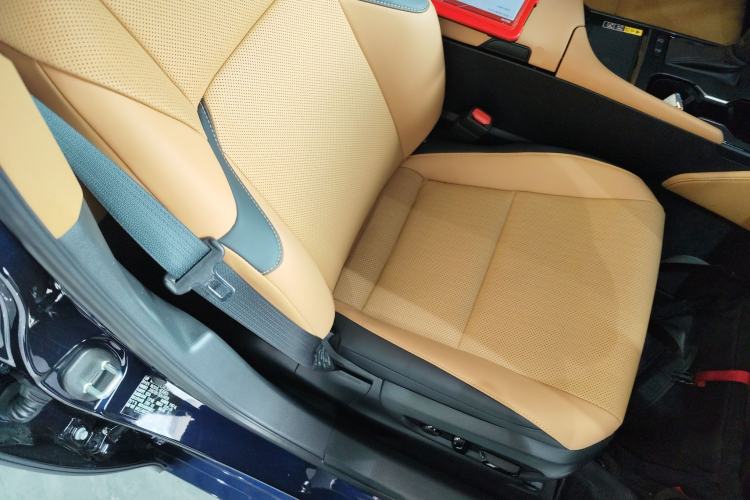 Used Lexus ES 2025 200 Premium Edition