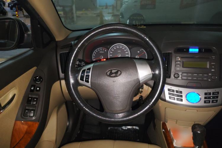 Used Hyundai Celesta 2010 1.6L AT GLS