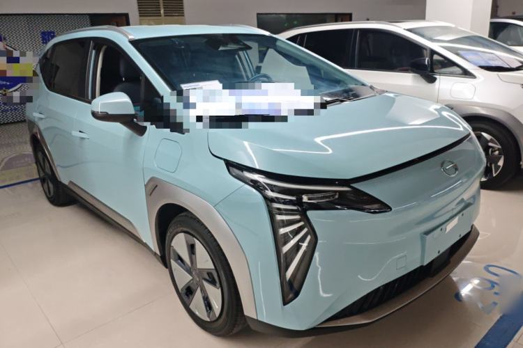 Used AION Y 2023 Younger