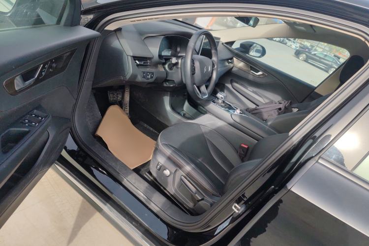 Used Hongqi E-QM5 2021 Charging Version Flagship Edition
