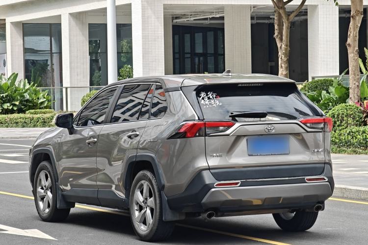 Used Toyota RAV4 2020 2.0L CVT Two-Wheel Drive Fashion Edition
