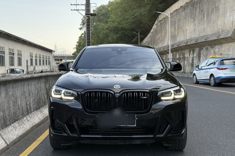 Used BMW X4 2022 M40i
