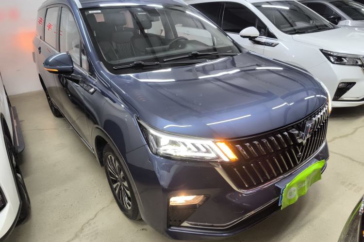 Used Wuling Jiachen 2022 1.5T CVT Deluxe Flagship Edition Front Right 45 Deg