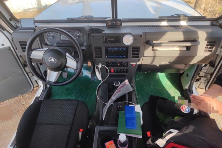 Used BAW Warrior 2021 2.4T Three-Door Four-Wheel Drive Short Wheelbase Gasoline Version China VI Emission Standard Center Console