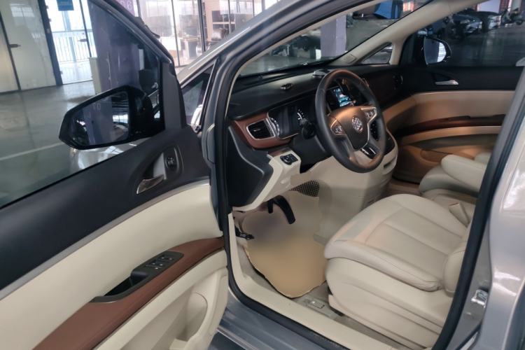 Used Buick GL8 2018 28T Luxury Model China VI Standard