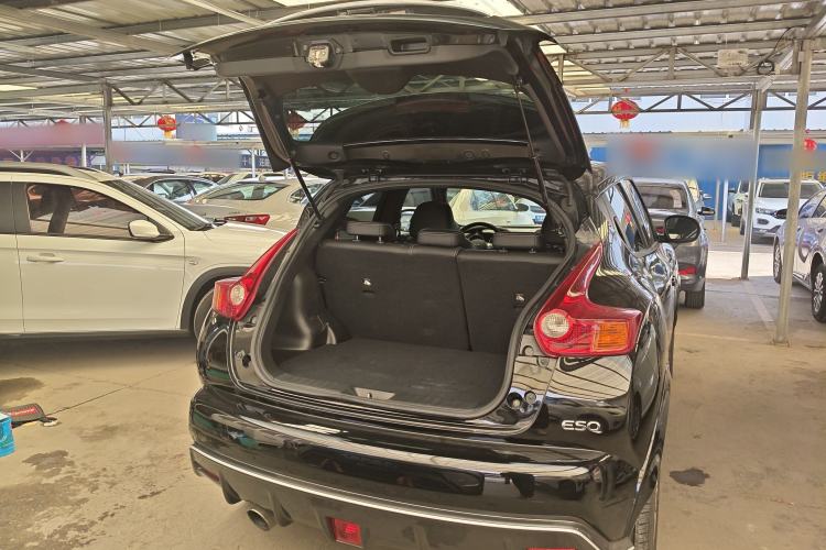 Used Infiniti ESQ 2014 1.6L Luxury Edition