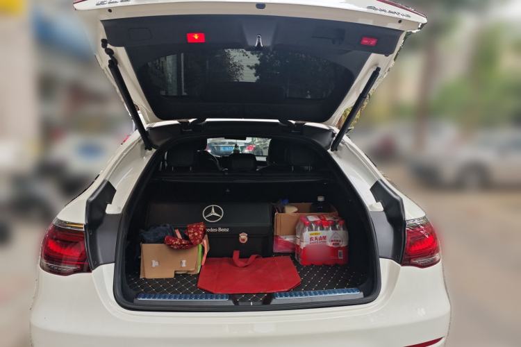 Used Mercedes-Benz GLC Coupe 2020 GLC 260 4MATIC Coupe SUV Trunk