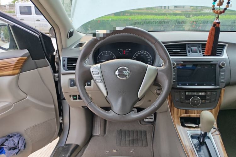 Used Nissan Sylphy 2014 1.6XV CVT Deluxe Edition
