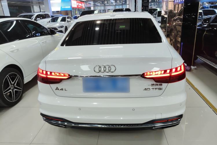 Used Audi A4L 2020 40 TFSI Fashionable and Elegant Model
