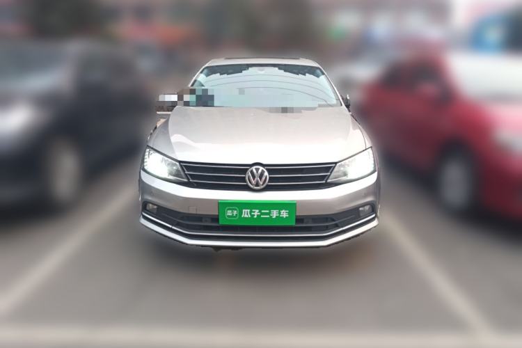 Used Volkswagen Sagitar 2017 230TSI Automatic Luxury Edition
