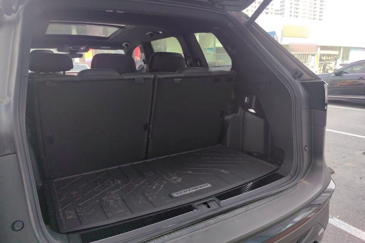 Used Volkswagen Teramont 2025 Tiguan Pro 450TSI 4Motion Crosswind Edition
