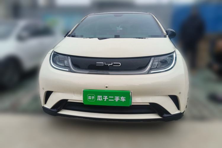 Used BYD Dolphin 2023 420 km Fashion Edition
