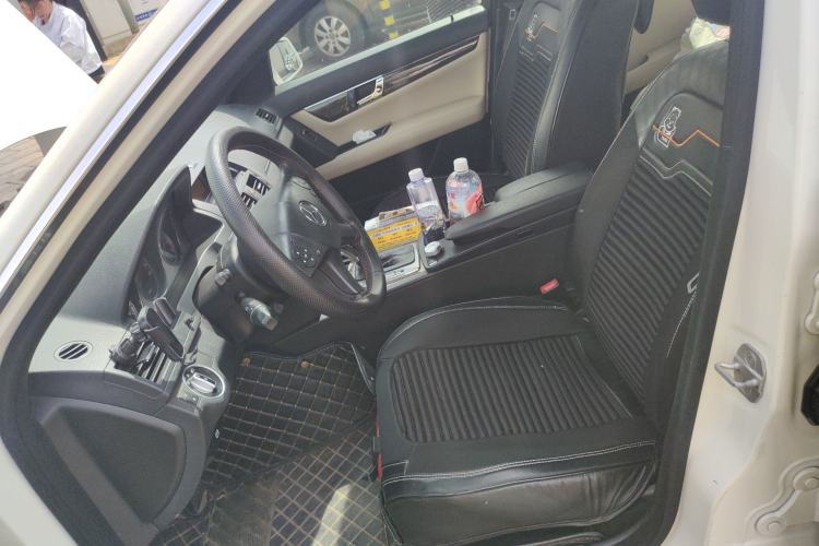 Used Mercedes-Benz C-Class 2010 C 200 CGI Fashion Model Left Front Seat