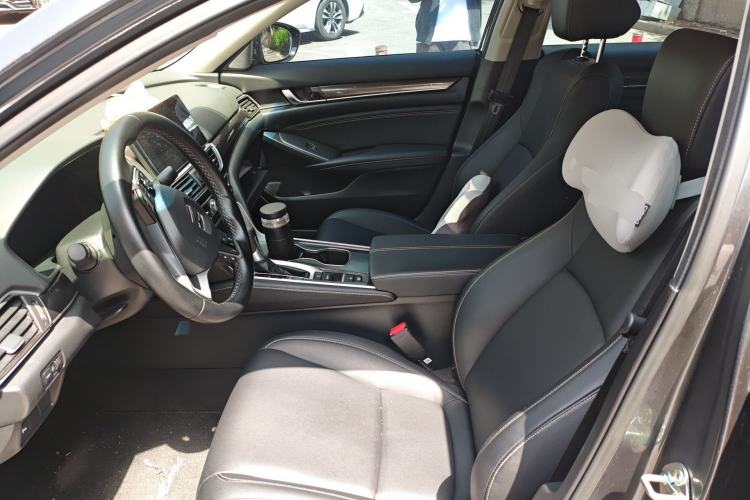 Used Honda Accord 2022 260TURBO Phantom Night · Prestige Edition Left Front Seat