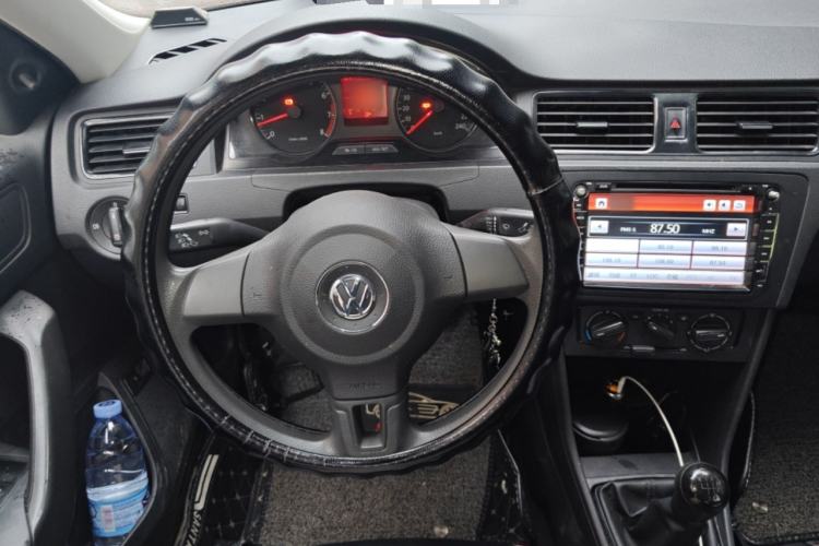 Used Volkswagen Santana 2015 1.6L Manual Fashion Edition Steering Wheel