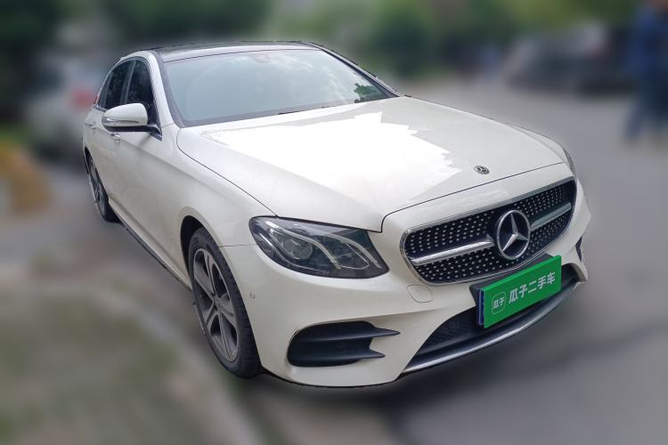 Used Mercedes-Benz E-Class 2016 E 200 L Sport Edition Front Right 45 Deg