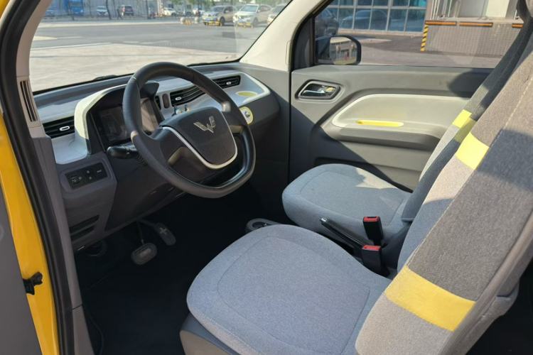 Used Wuling Hongguang MINIEV 2022 Macaron Premium Model – Lithium Iron Phosphate