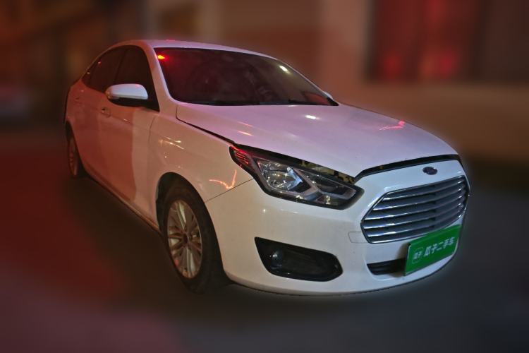 Used Ford Escort 2015 1.5L Manual Comfort Model
