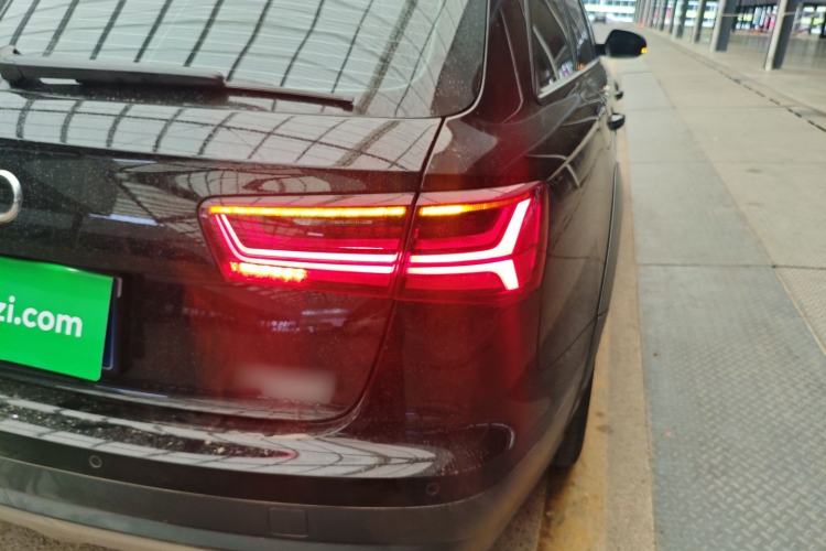 Used Audi A6 2018 3.0T allroad quattro Right Rear Taillight