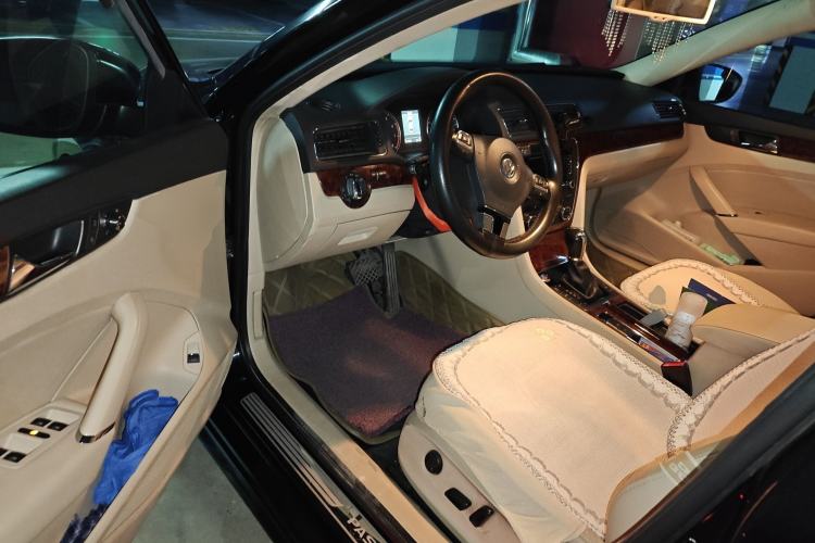 Used Volkswagen Passat 2013 1.8TSI DSG Prestige Edition Driver Seat