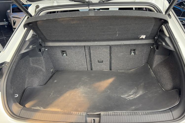 Used Volkswagen T-ROC 2020 280TSI DSG Two-Wheel Drive Comfort Version Trunk