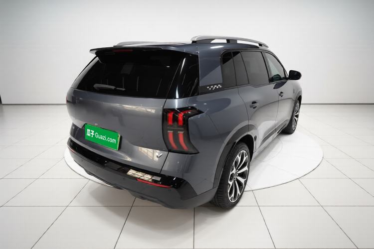 Used AION V 2024 Aion Tyrannosaurus 650 LiDAR Edition Rear Right 45 Deg