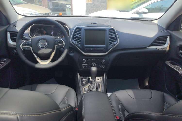 Used Jeep Cherokee 2017 2.4L Professional Smart Edition