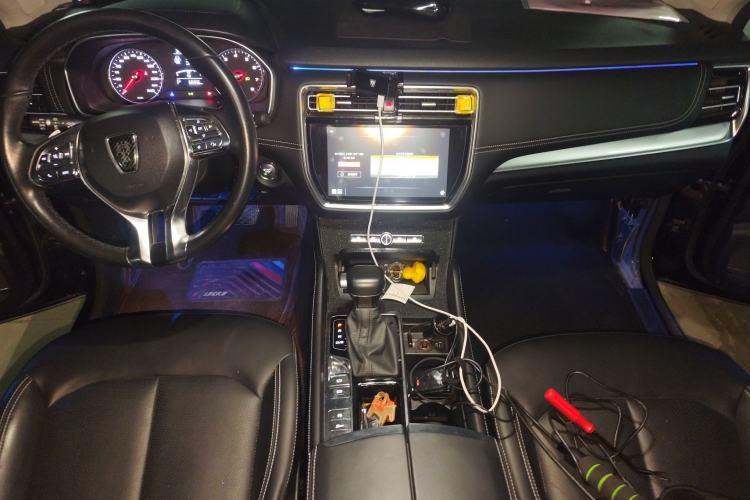 Used Roewe RX8 2019 30T Two-Wheel Drive Supreme Flagship Edition
