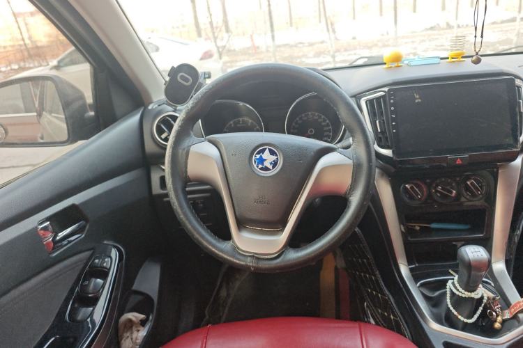 Used Venucia T70 2016 1.6L Manual Ruixing Edition