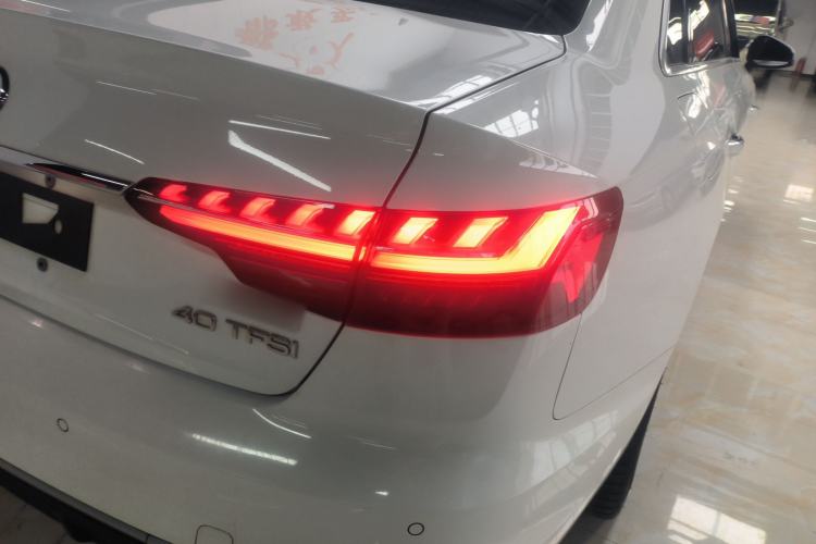 Used Audi A4L 2022 40 TFSI Fashion Dynamic Model Right Rear Taillight