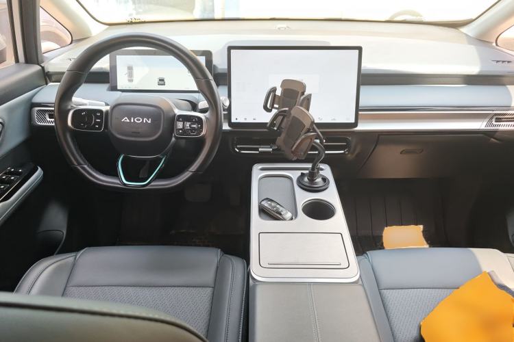 Used AION Y 2023 Younger Star Edition
