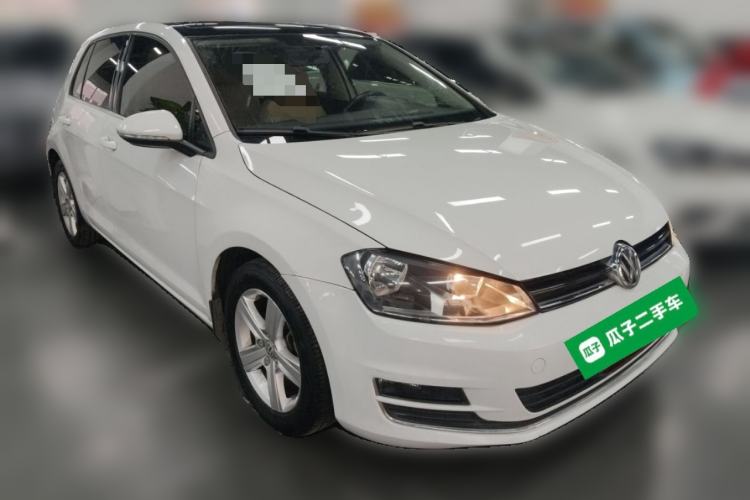 Used Volkswagen Golf 2014 1.6L Automatic Comfort Model Front Right 45 Deg